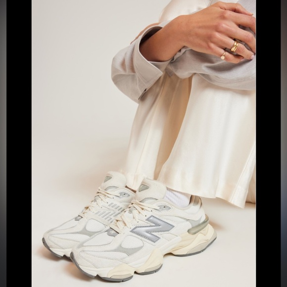 New Balance 9060 in Gray and Cream - Picture 2 of 9